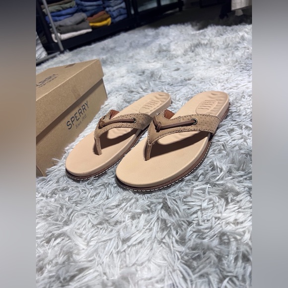 NWT Sperry Waveside Neutral Tan Suede Thong Sandals 7 - Picture 6 of 8